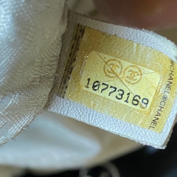 🖤 HP🎉Chanel Bucket Lambskin Bag - Picture 11 of 16